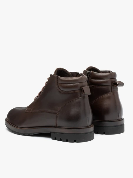 Dunkelbraune Herrenstiefel im Freizeitstil
