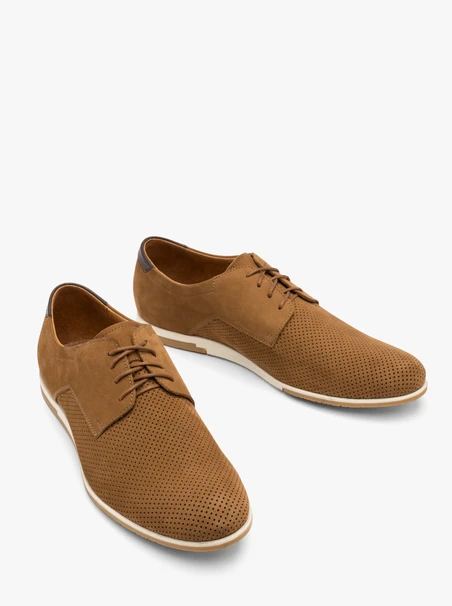 Brown men’s shoes with decorative perforation