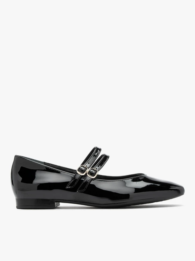 Schwarz lackierte Ballerinas mit zwei Riemen