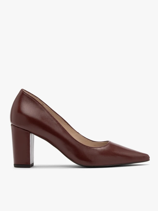 Burgunderfarbene Damenpumps mit Stilettoabsatz