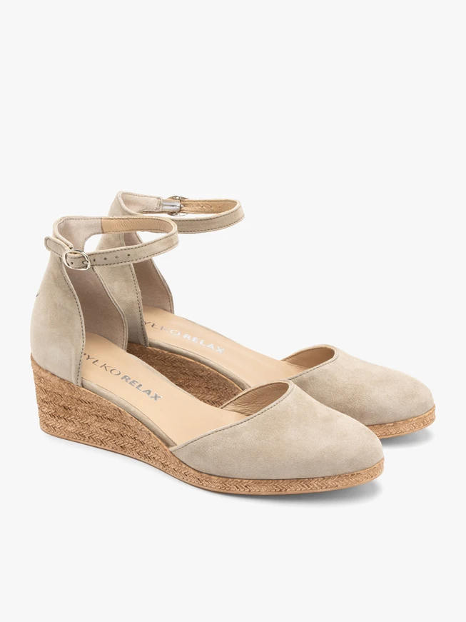 Plateau-Pumps aus Velours