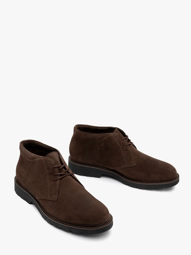 Chukka-Stiefel für Männer aus braunem Velours