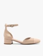 Two-piece women’s pumps with patent toe