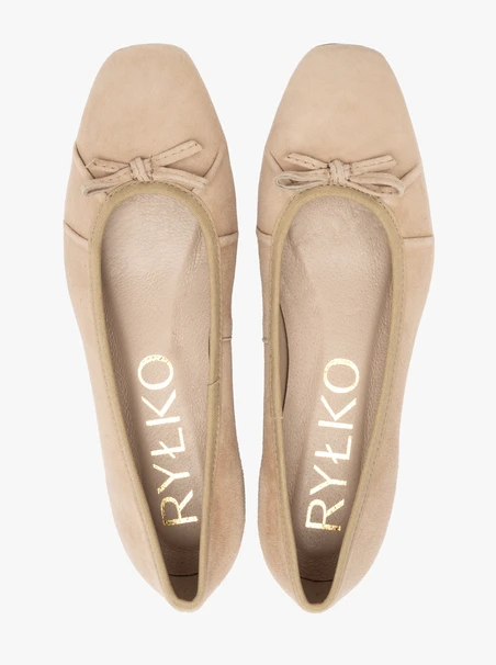 Ballerinas aus Velours mit Schleife