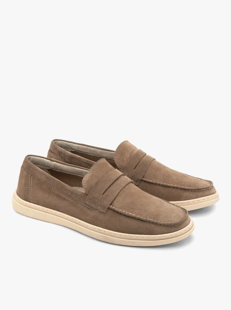 Mokassins aus grauem Veloursleder