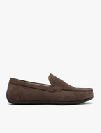 Veloursmokassins im lässigen Stil