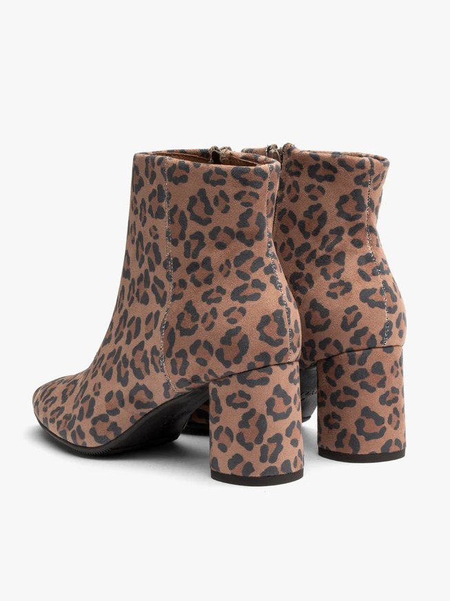 Damenstiefel mit Leopardenmuster