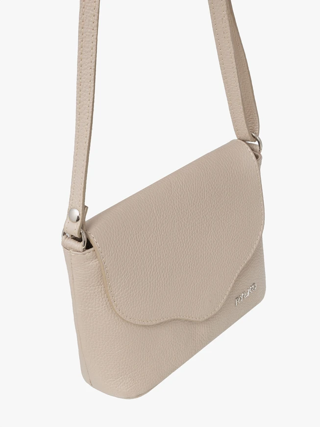 Kleine beigefarbene Brieftasche