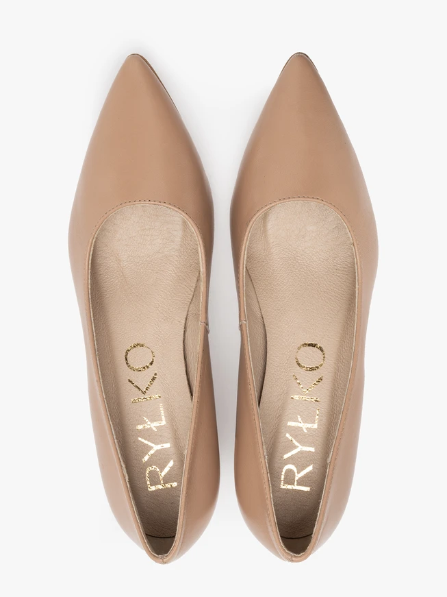 Beigefarbene Pumps mit Stilettoabsatz