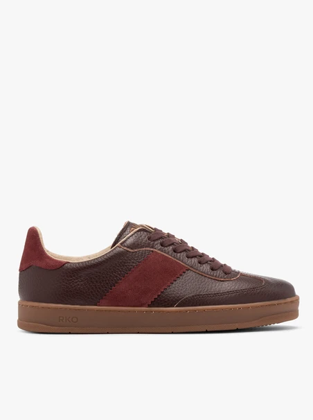 Kastanienbraune sportliche Halbschuhe für Damen mit flacher Sohle
