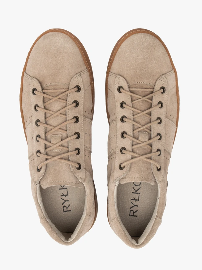 Suede sporty shoes