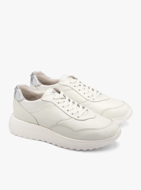 Cream sporty shoes with silver heel insert