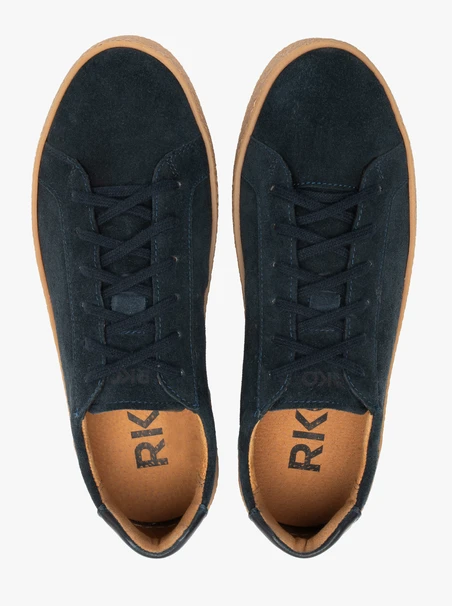 Marineblaue Turnschuhe für Männer mit beiger Sohle