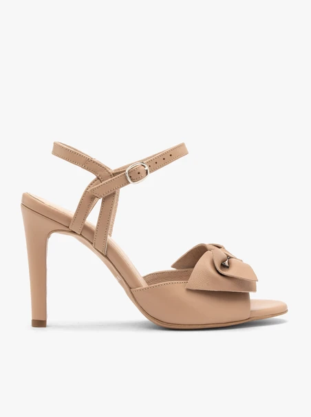 Beigefarbene Sandalen mit abnehmbarer Schleife
