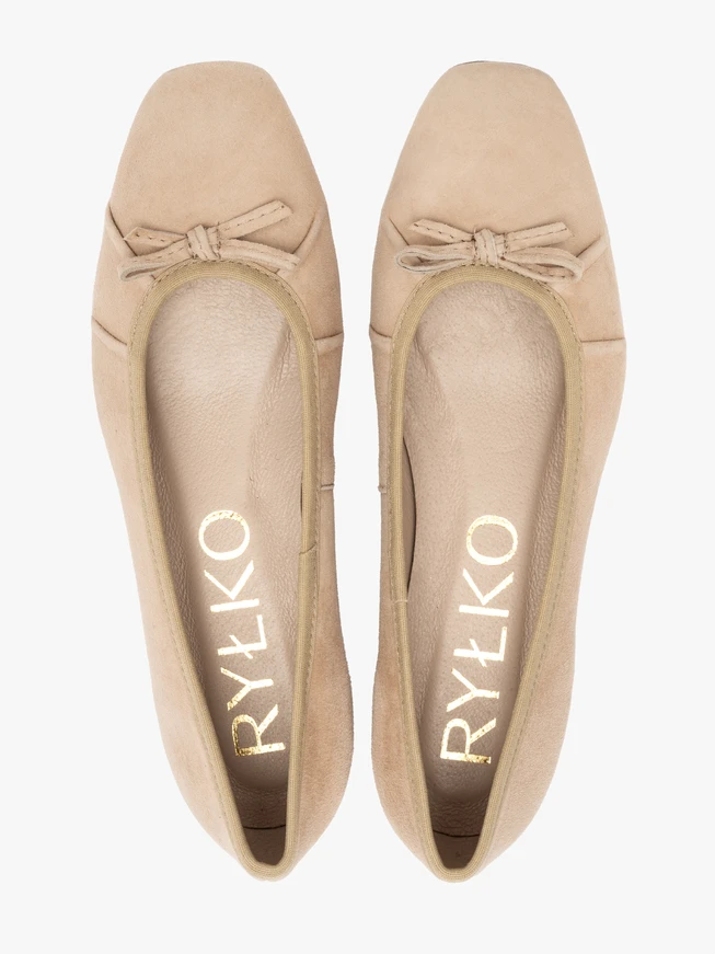 Velvet ballerinas with bow