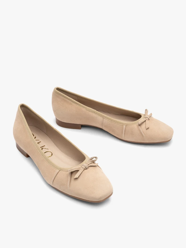 Velvet ballerinas with bow