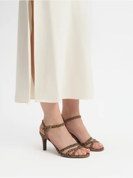 Sandalen in Tarnfarben für Frauen