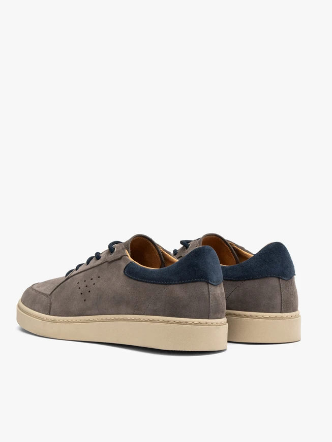 Graue Herrenschnürschuhe