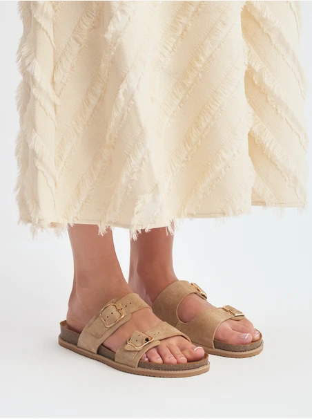 Sand flat women’s slides