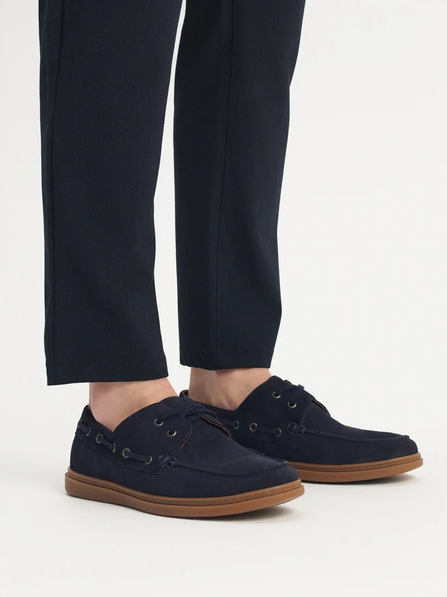 Marineblaue Schnürschuhe für Männer