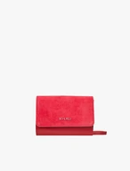 Kleine rote Handtasche mit silberner Kette