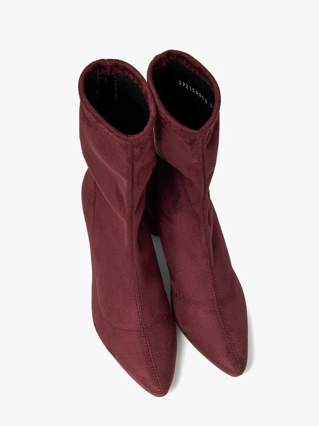 Kastanienbraune Gummistiefel mit Absatz
