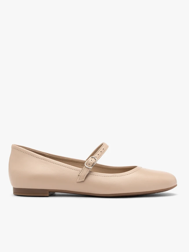 Beige women’s ballerinas with strap