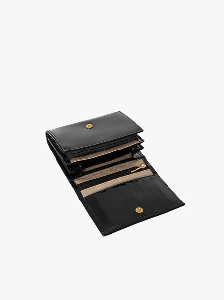 Black patent women’s wallet
