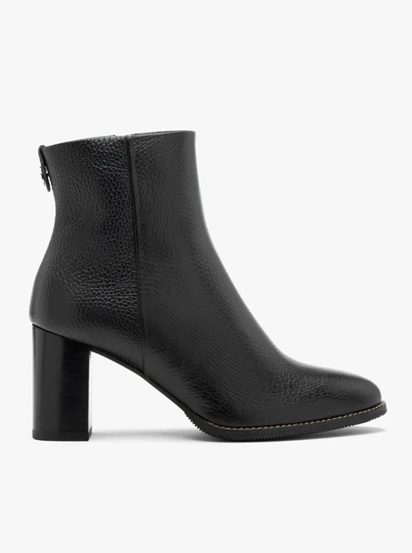 Black block-heel women’s ankle boots with leather paneling