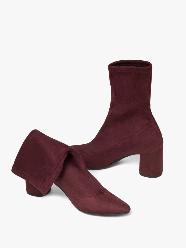Kastanienbraune Gummistiefel mit Absatz