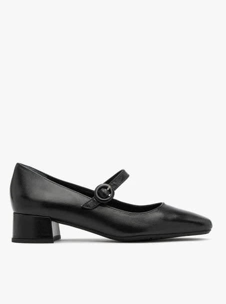 Black strap pumps with low block heel