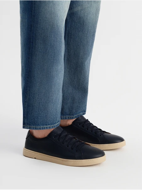 Marineblaue Leder-Turnschuhe für Männer