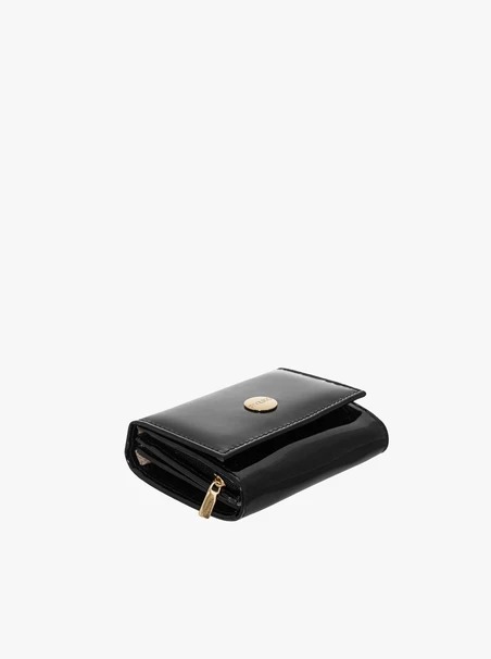 Black patent women’s wallet