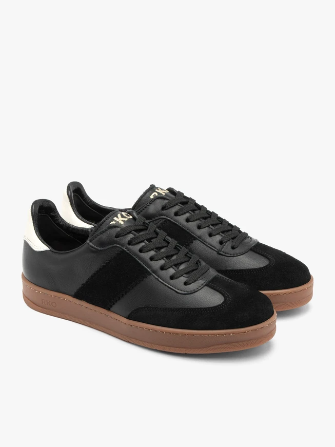 Sportliche Damen-Halbschuhe mit flacher Sohle