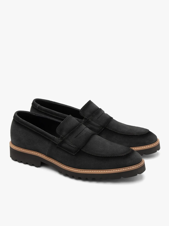 Veloursmokassins im lässigen Stil