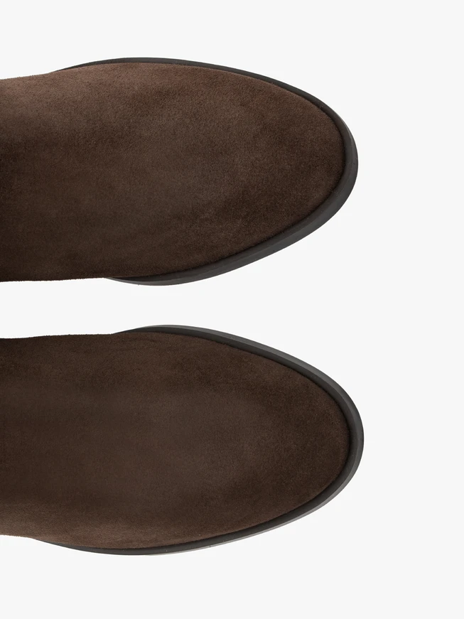 Brown women’s suede Chelsea boots with low heel