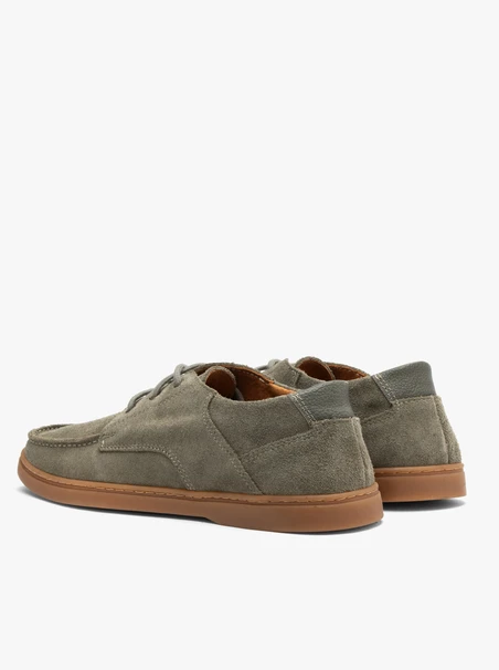 Green men’s lace-up shoes