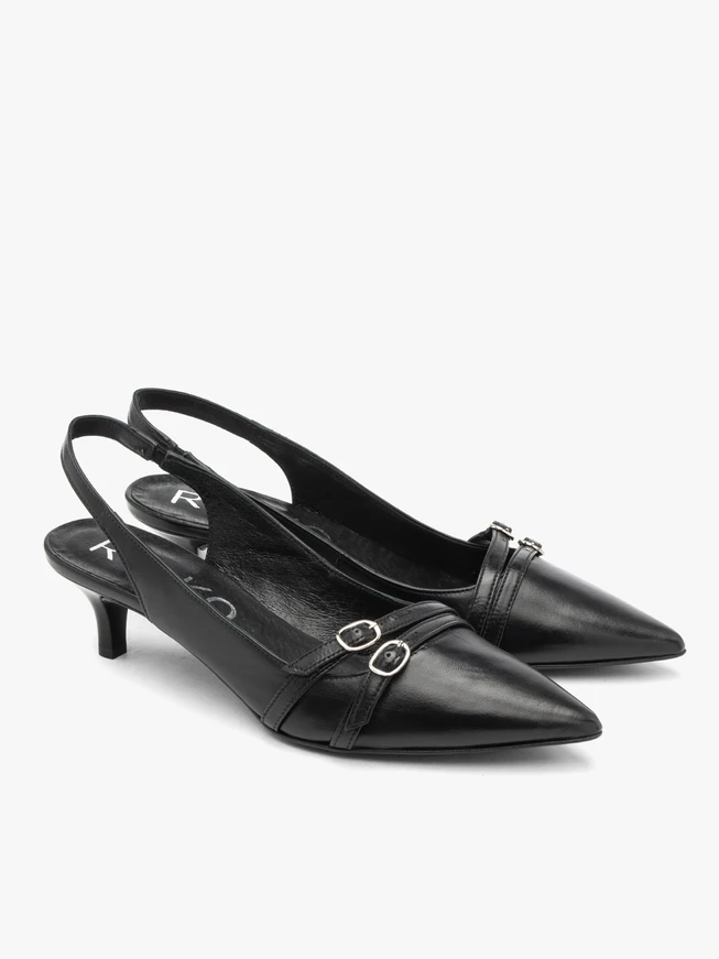 Schwarze Slingback-Pumps mit dekorativen Riemchen