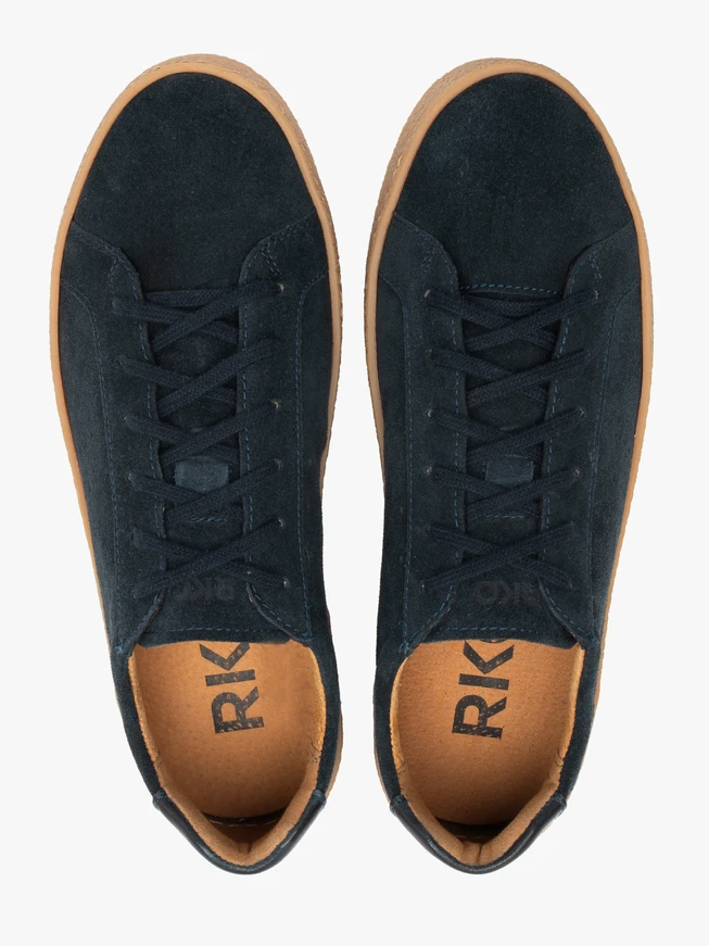 Marineblaue Turnschuhe für Männer mit beiger Sohle