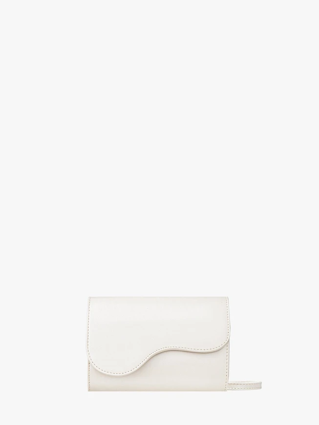 Perlenhandtasche mit dekorativer Klappe