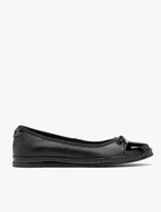Schwarze Ballerinas mit lackierter Nase