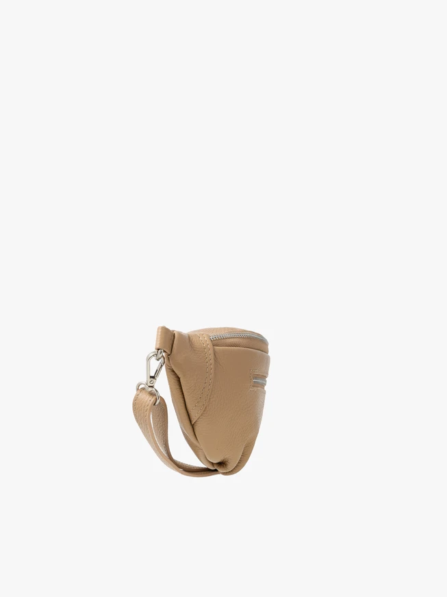 Beigefarbene Nieren-Crossbody-Tasche
