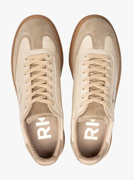 Beige sporty shoes with decorative embroidery