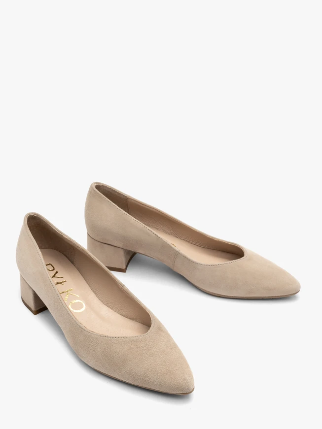 Pumps mit niedrigem Absatz aus Veloursleder