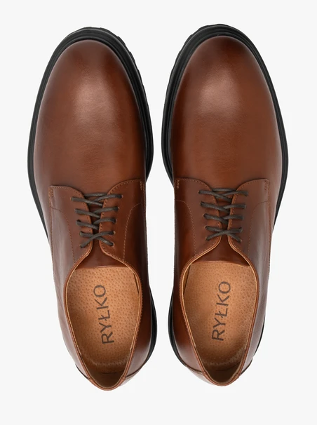 Braune Herrenhalbschuhe mit hellschwarzer Sohle