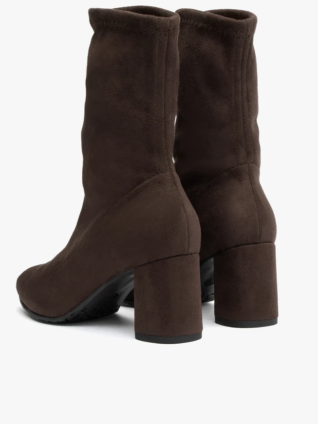 Braune elastische Keilstiefel mit runder Spitze