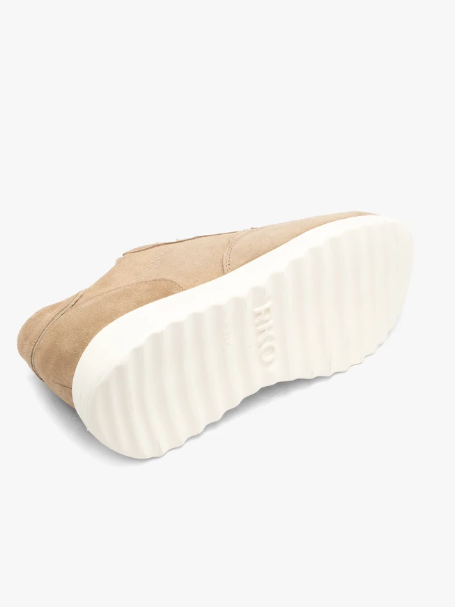 Velvet sporty shoes with white sole