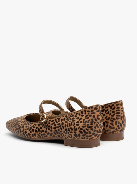 Panther-Ballerinas mit einem Riemen im Mary-Jane-Stil