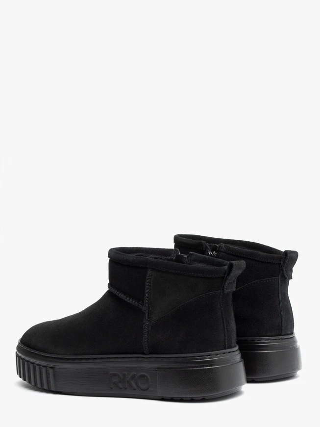Schwarze Velours-Schneestiefel mit leichtem Boden