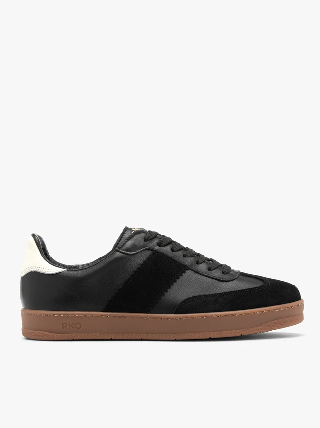 Sportliche Damen-Halbschuhe mit flacher Sohle